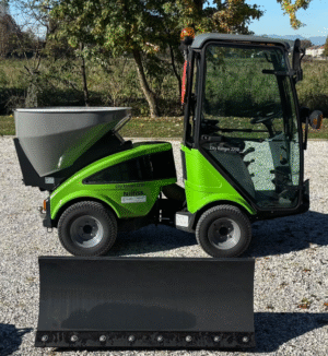 SPAZZATRICE STRADALE NILFISK CITY RANGER  2250 - USATO/ RICONDIZIONATO